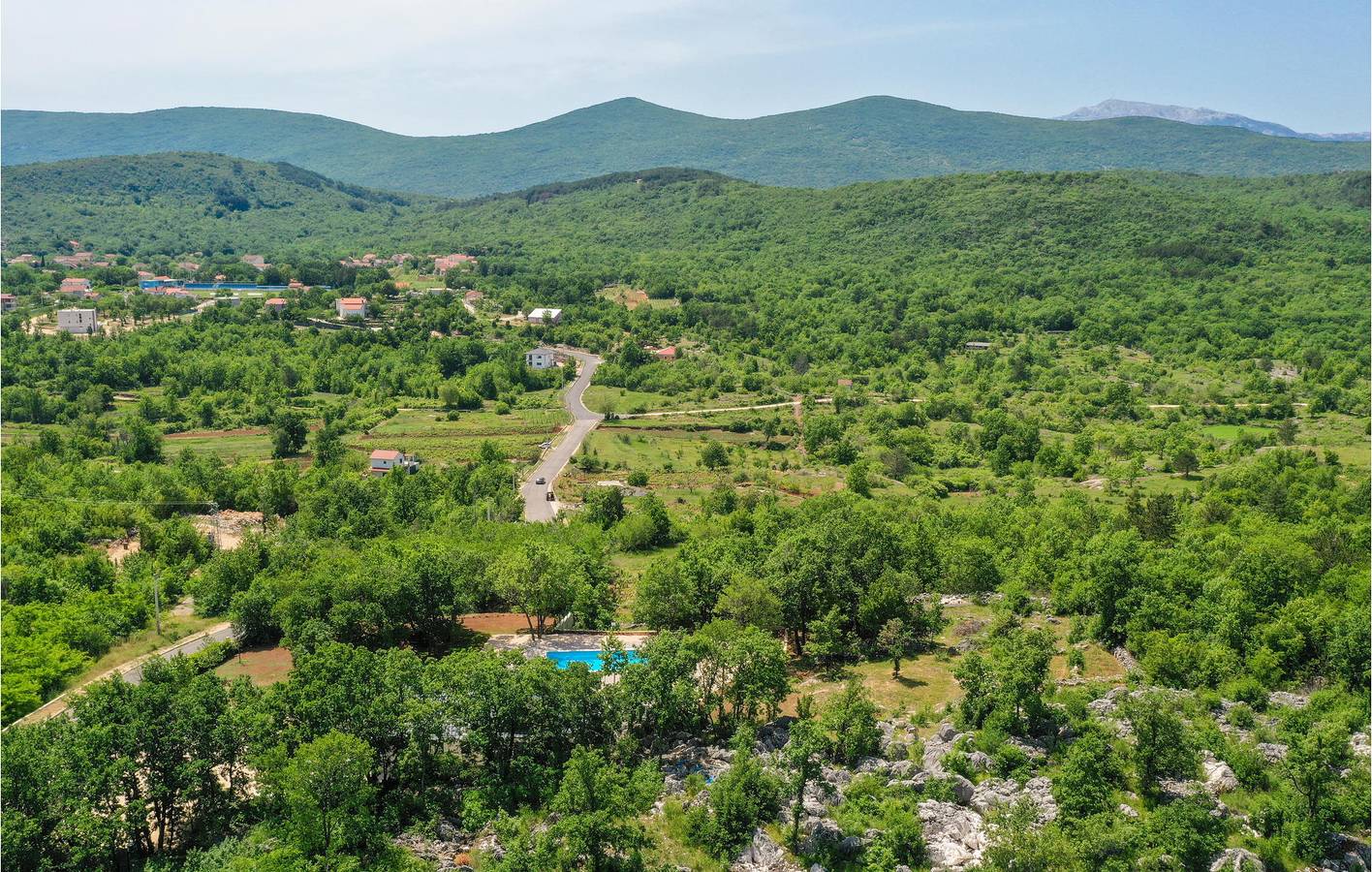 Charmante 230 m² große Wohnung mit Pool und Garage, 1,5 km vom Fluss Sija entfernt in Imotski, Makarska Riviera