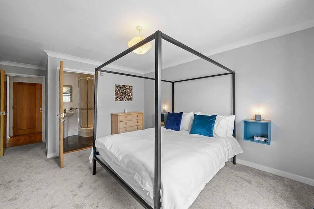 Entire apartment, Spacious Coastal Escape I Parking I Margate in Botany Bay, Kent