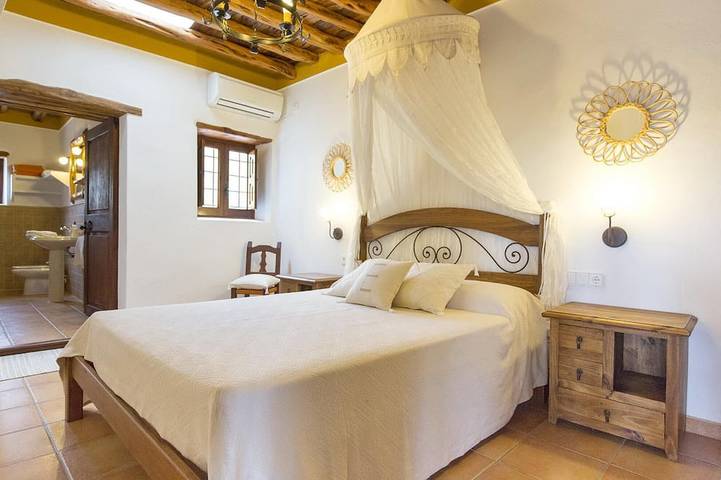 Gemütliche Finca in Santa Gertrudis - Ideal für Familien und Gruppen in Santa Gertrudis de Fruitera, Santa Eulària des Riu