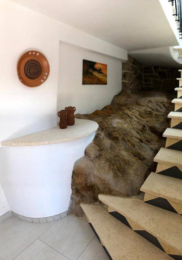 Gîte pour 2 personnes, avec terrasse à Santa Maria Navarrese - 4