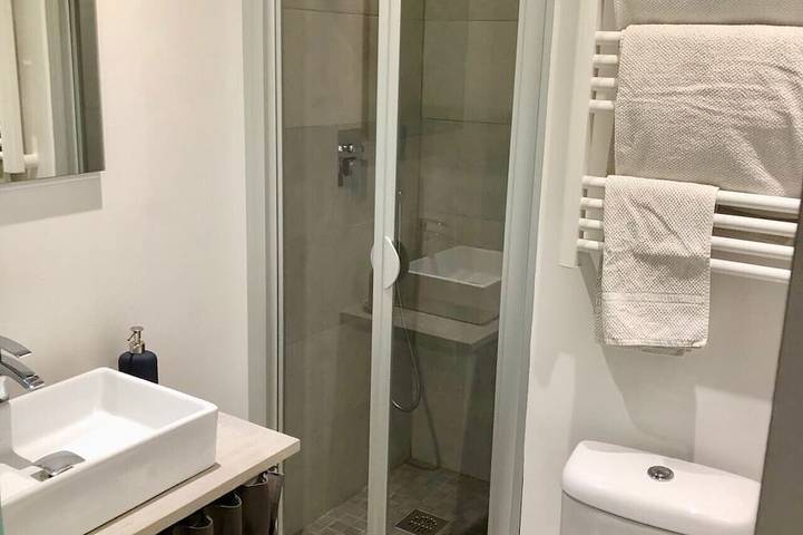 Gîte pour 2 personnes, avec balcon dans Théâtre des Halles - 2