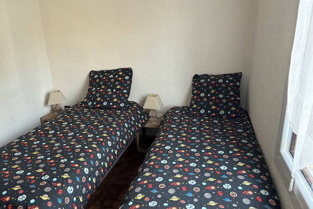 Entire apartment, T2 apartment Come and recharge your batteries in a quiet, leafy setting in Embrun, Écrins National Park