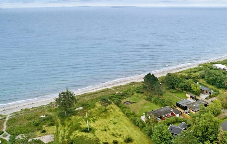 Ferienhaus für 6 Personen, mit Terrasse und Whirlpool in Dyngby Strand - 4