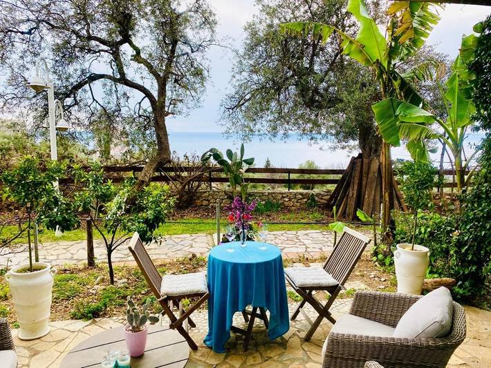 Appartement de vacances pour 5 personnes, avec vue ainsi que jardin et piscine