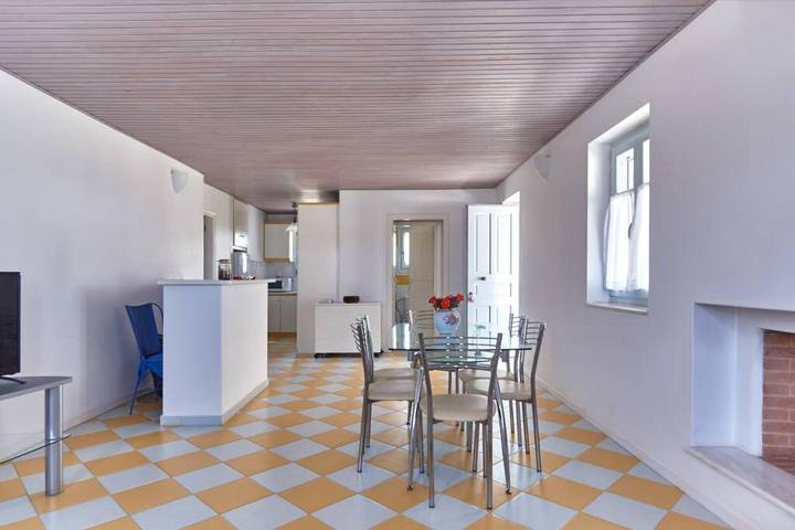 Location de vacances pour 6 personnes, avec jardin et terrasse, adapté aux familles dans Paros - 4