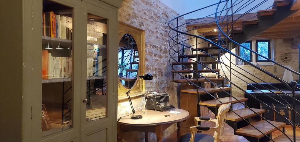 Location de vacances pour 4 personnes, avec Terrasse ainsi que Jardin et Vue à Cluny - 3