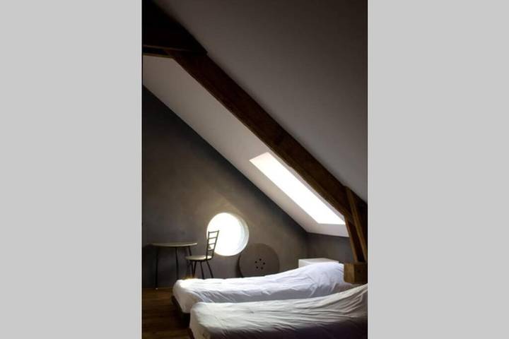 Location de vacances pour 21 personnes, avec vue ainsi que terrasse et jardin à Anhée - 3