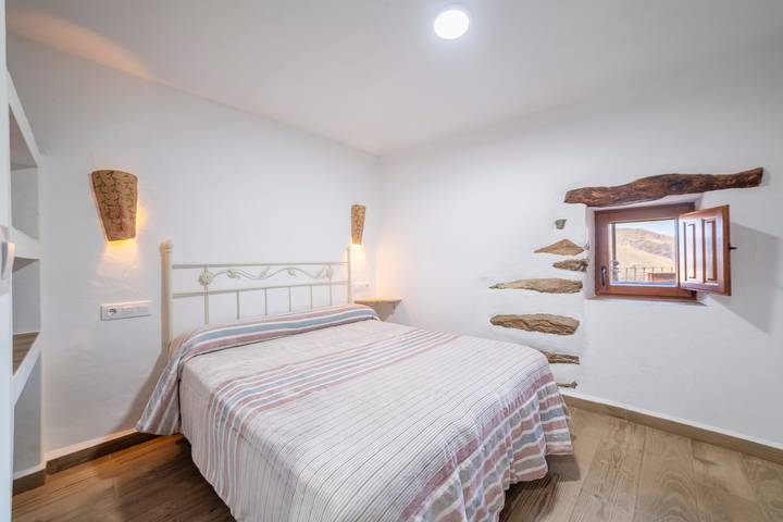 Apartment In A Hotel 'Los Moreno' with Mountain View, Wi-Fi in Laroya, Cordillera Penibética