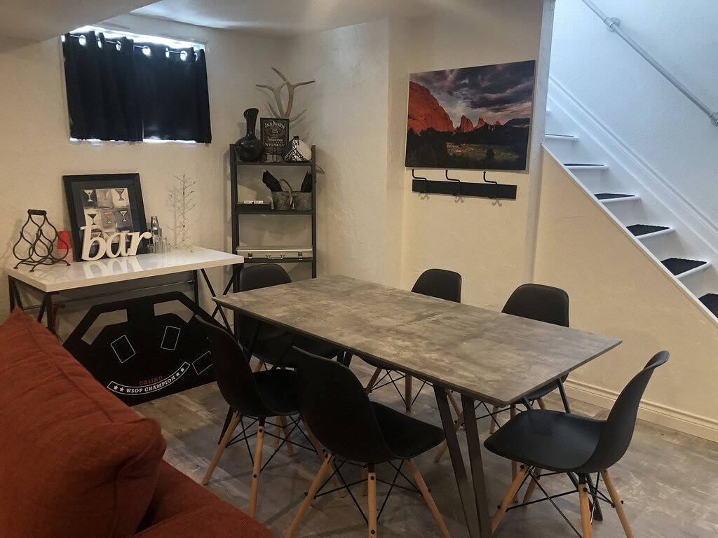 Palmer Park Oasis in Central Part of Colorado Spring. Private Hot Tub! in Colorado Springs, El Paso County (CO)