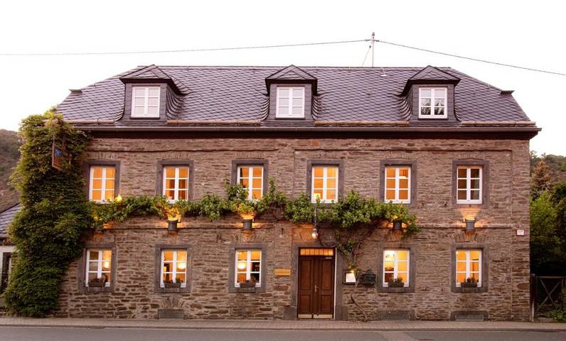 Hotel für 2 Personen, mit Terrasse und Garten sowie Ausblick in Dieblich