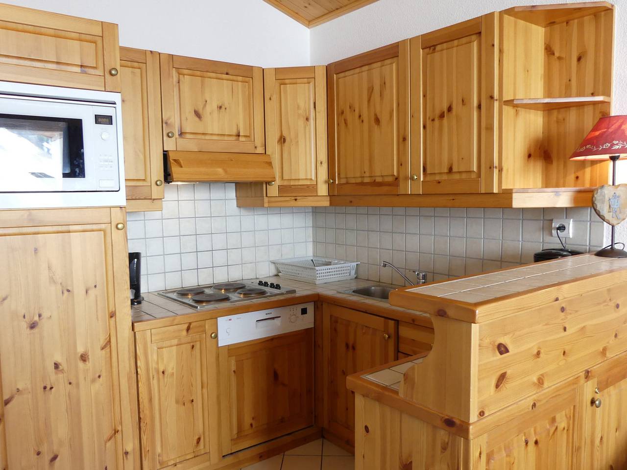 Ganze Wohnung, Geräumiges Apartment mit Süd-Terrasse, direkt an den Pisten, nahe Geschäfte in Méribel-Mottaret, Les Allues