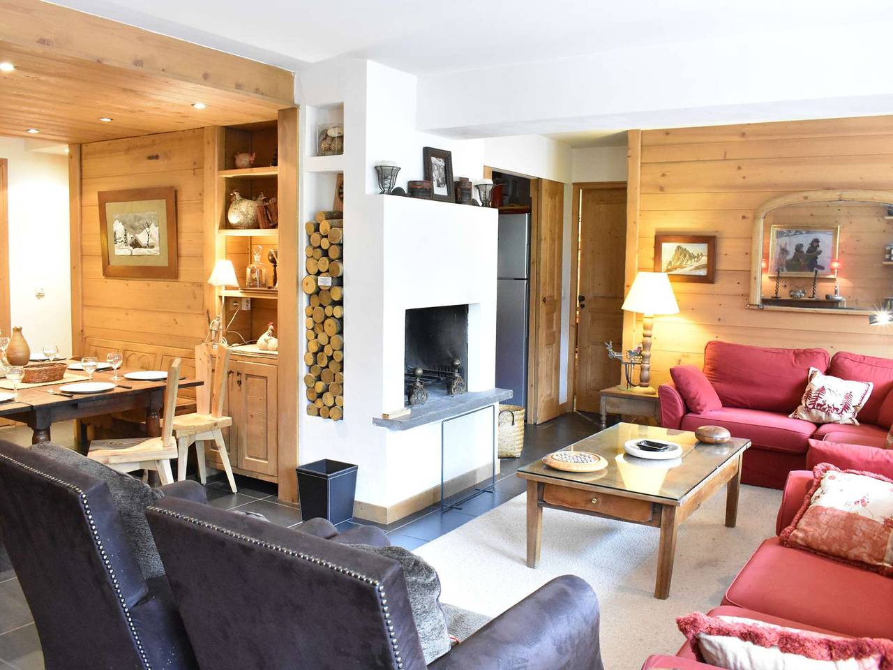 Appartement entier, Appartement familial 12 pers. avec balcon, cheminée, proche pistes et commerces à Méribel in Méribel, Les Allues