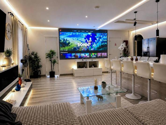 Villa pour 25 personnes, avec piscine ainsi que terrasse et vue, animaux acceptés à Benidorm - 3
