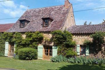 Agriturismo pour 6 personnes, avec jardin ainsi que piscine et jacuzzi à Saint-Avit-Sénieur