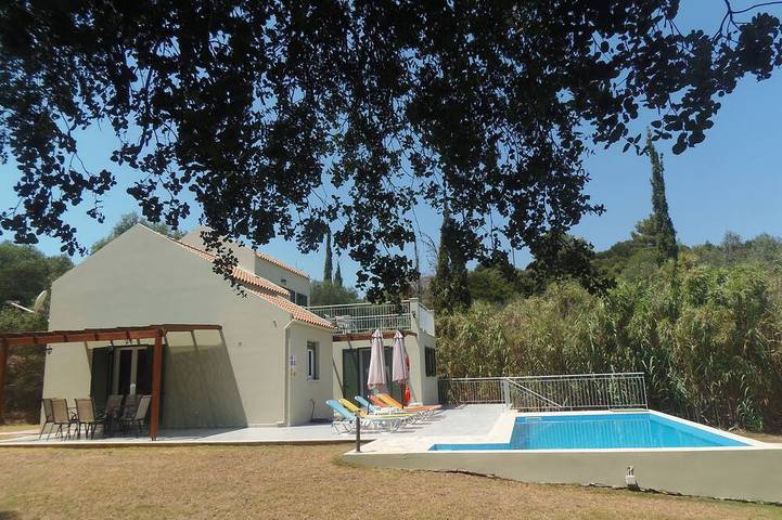 Villa pour 6 personnes, avec Balcon et Jardin dans Skala
