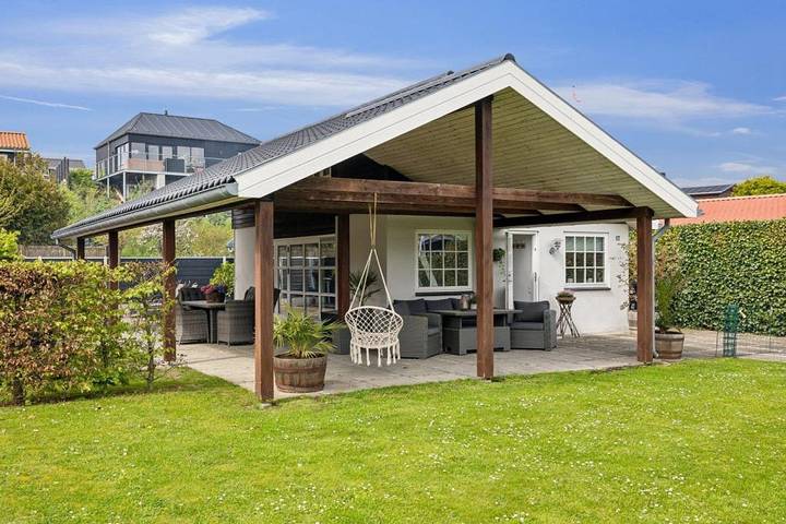 Flot, renoveret sommerhus i Kerteminde tæt ved en af Fyns bedste badestrande. in Kerteminde, Kerteminde Kommune