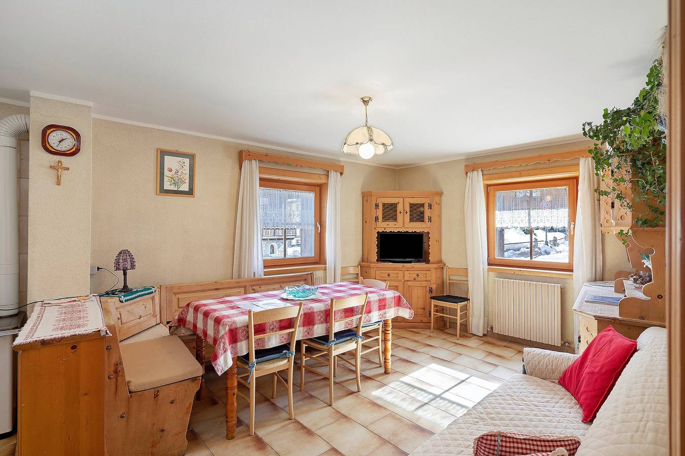 Appartement entier, Appartement "Di Bernardin" avec vue sur les montagnes et Wi-Fi in Livigno (Town), Livigno