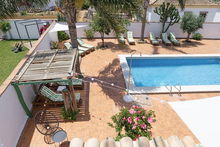 Entire apartment, Enjoy Conil Near the Sea with Pool and Barbecue – Apartment A at Villa Mayo in Conil de la Frontera, Costa de la Luz
