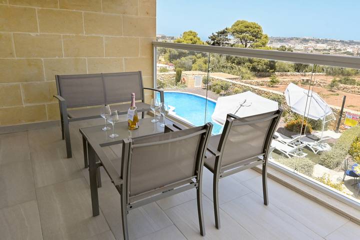 Gîte pour 6 personnes, avec Balcon dans Sannat