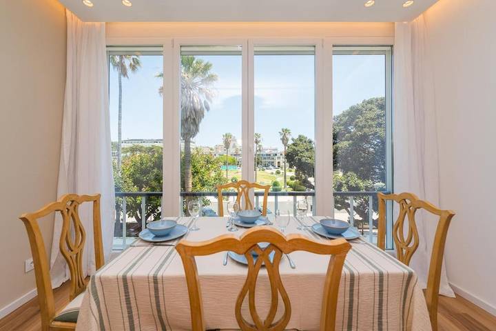 Apartamento de férias para 4 pessoas, com jardim e vista em Estoril