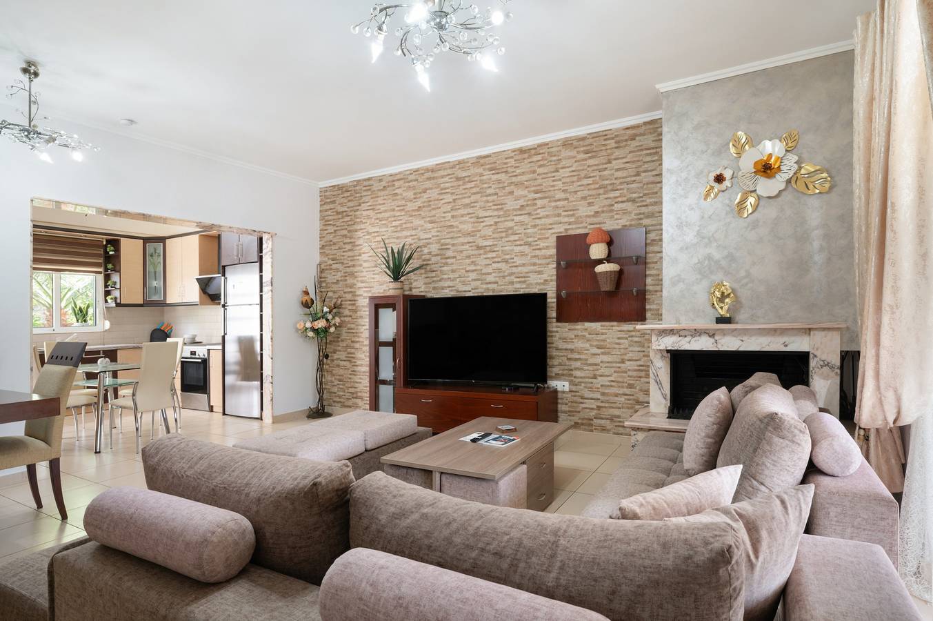 Country House 'Happy Holidays Messinia' with Sea View, Wi-Fi and Air Conditioning in Kalamata, Messenia