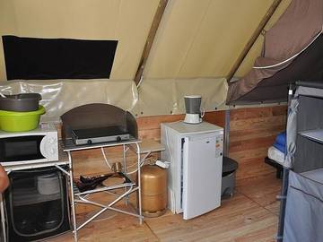 Camping pour 4 Personnes dans Brantôme, Périgord Vert, Photo 3