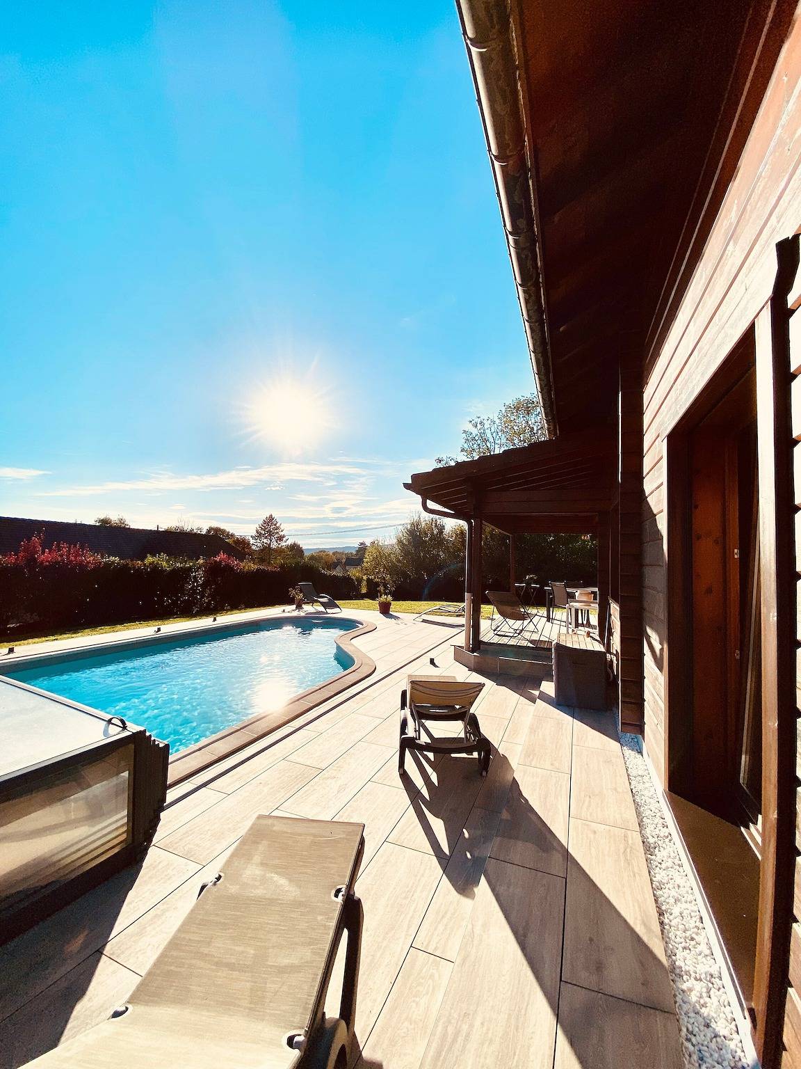 Chalet « Des Lacs » avec piscine privée, terrasse privée et Wi-Fi in Marigny (Jura), Jura