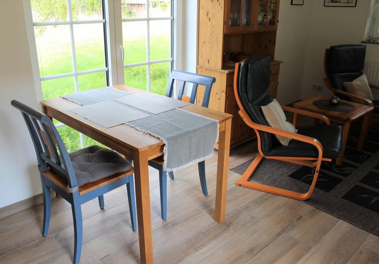 Ganze Ferienwohnung, Ferienhaus "Am Deich 30" in Burhave, Butjadingen