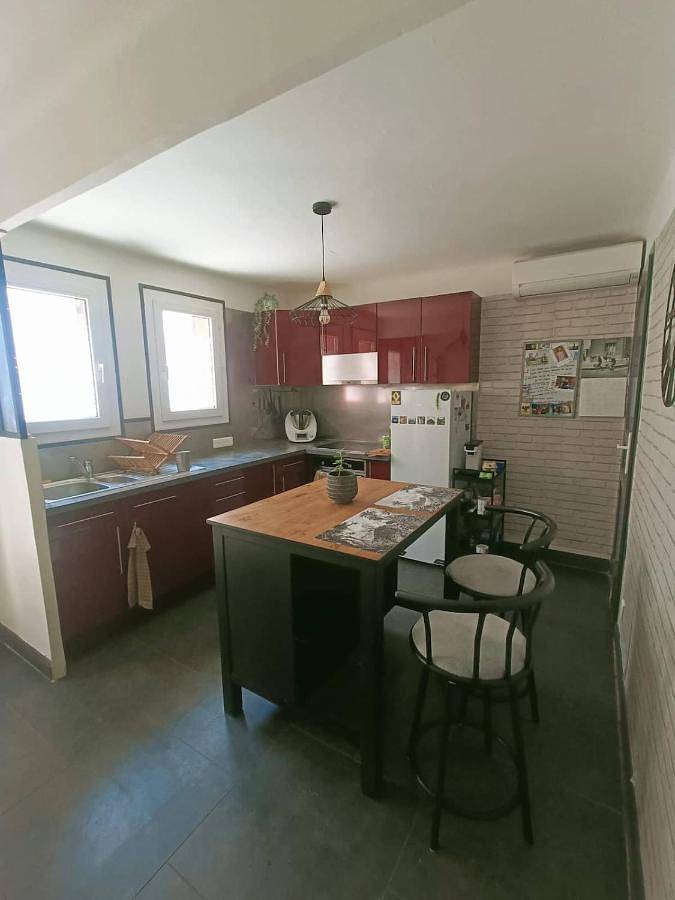 Gîte pour 6 personnes, avec terrasse et jardin à Le Pouzin