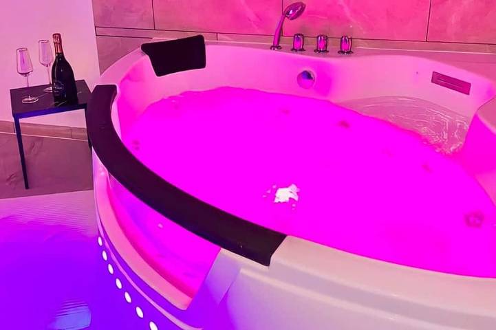 Gîte pour 2 personnes, avec Jacuzzi à Brunoy