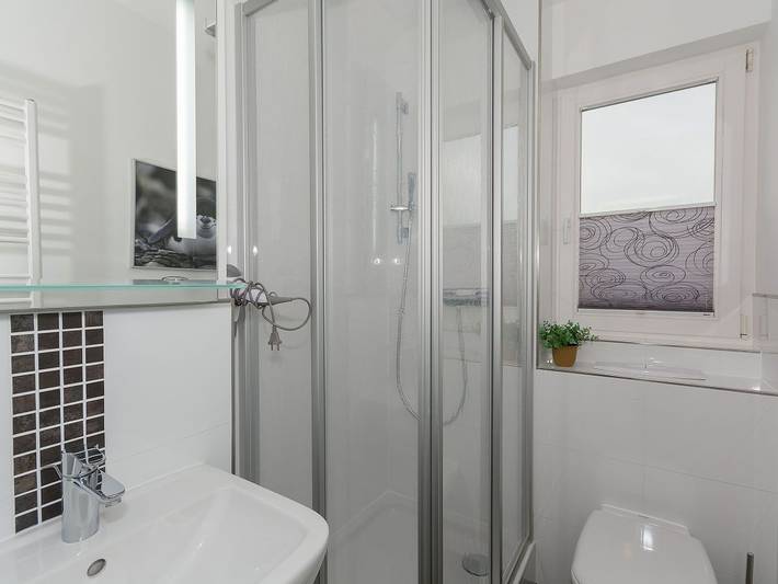 Gîte pour 3 personnes, avec vue sur le lac ainsi que vue et balcon à Binz - 4