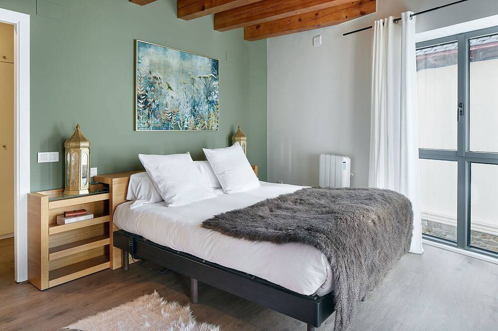 Entire apartment, Val Arties 3 by Feelfree Rentals in Arties, Naut Aran