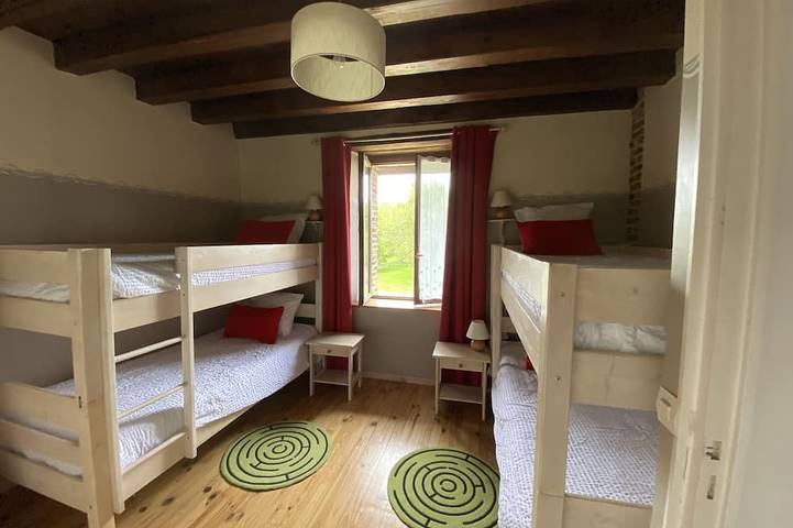 Location de vacances pour 35 personnes, avec jardin et terrasse à Leuvrigny - 3