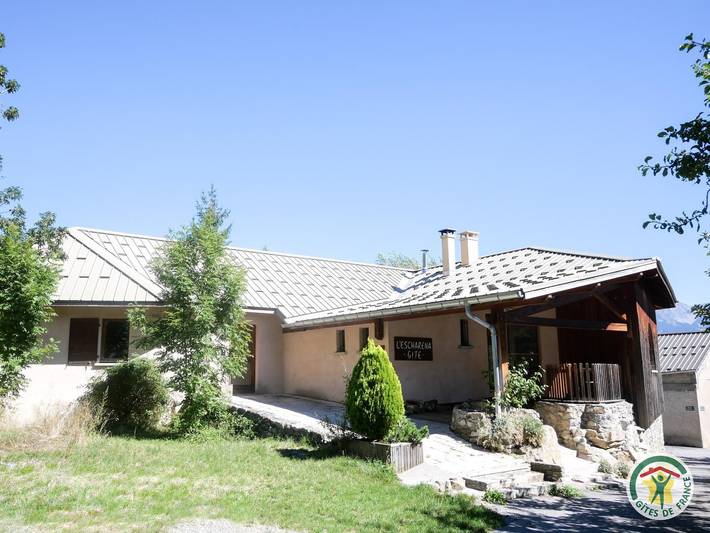 Gîte pour 8 personnes, avec Terrasse et Jardin à Savines-le-Lac