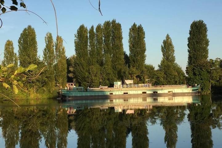 Péniche pour 2 personnes dans Yonne