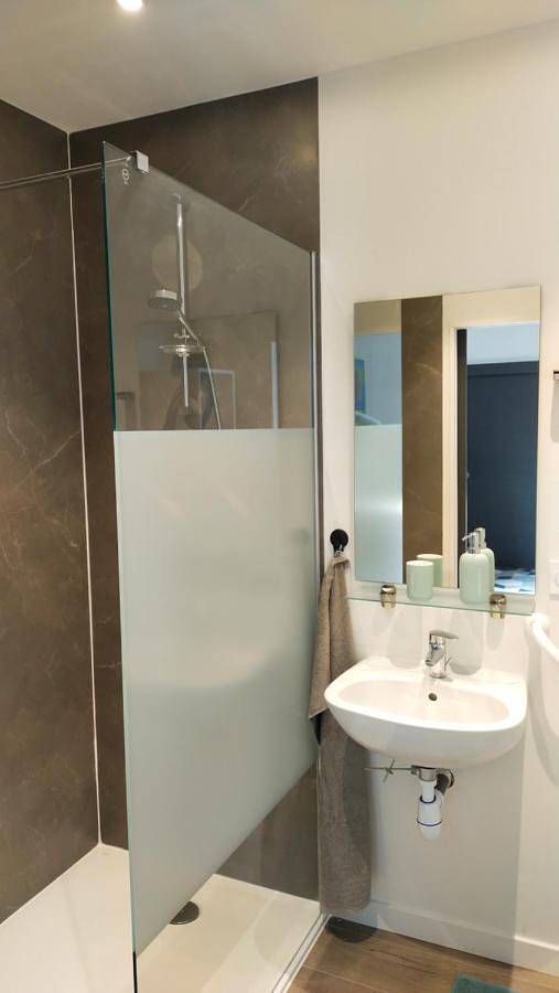Appartement entier, One-Bedroom Apartment in Lingolsheim, Région de Strasbourg
