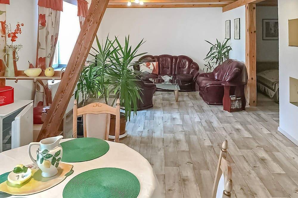 Ganze Wohnung, Ferienwohnung Wokuhl-Dabelow in Wokuhl-Dabelow, Mecklenburg-Strelitz