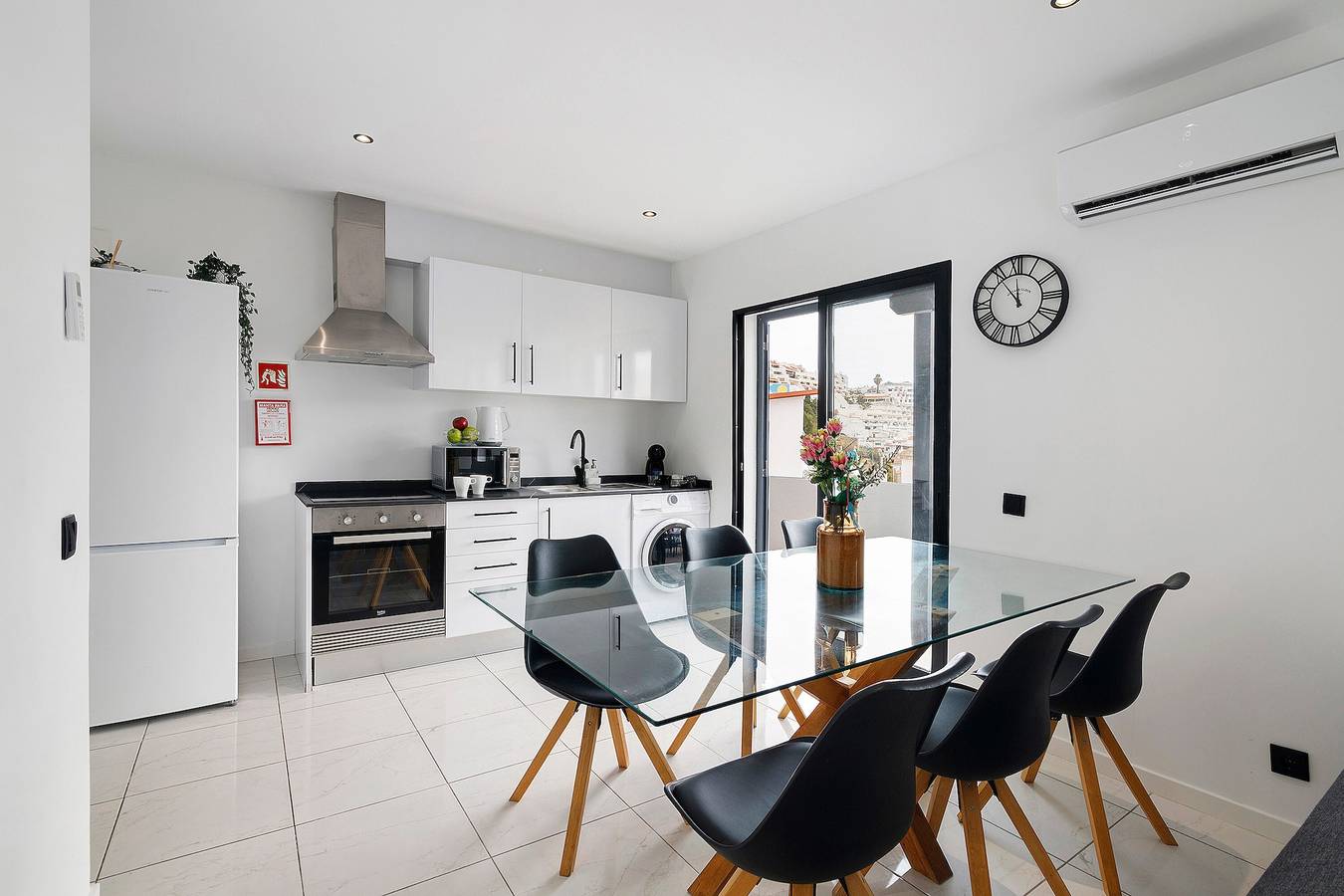 Appartement entier, Appartement 'Mi Casa Es Su Casa Nº5' avec Wi-Fi et climatisation in Albufeira, District de Faro
