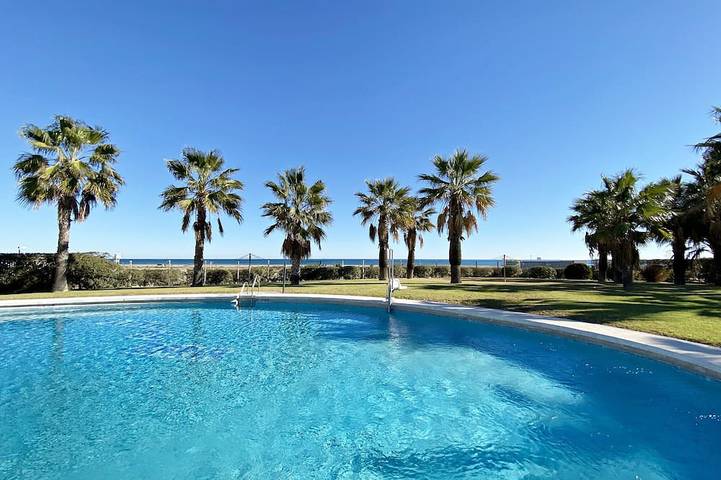 Chalet pour 7 personnes, avec Terrasse ainsi que Jardin et Piscine à Vera