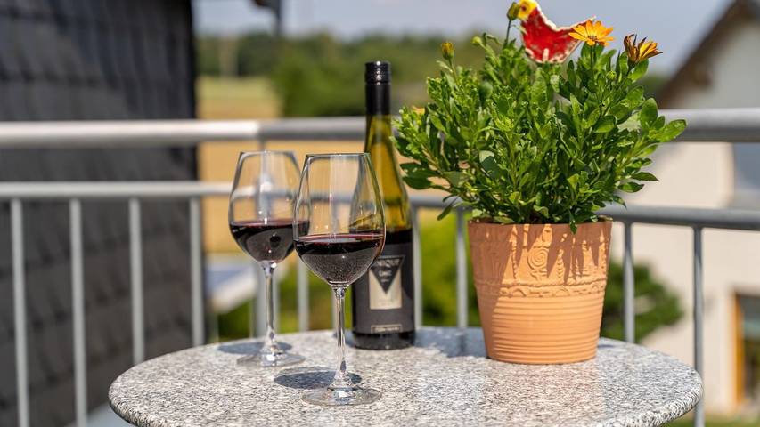 Ferienwohnung für 2 Personen, mit Garten und Balkon - 1