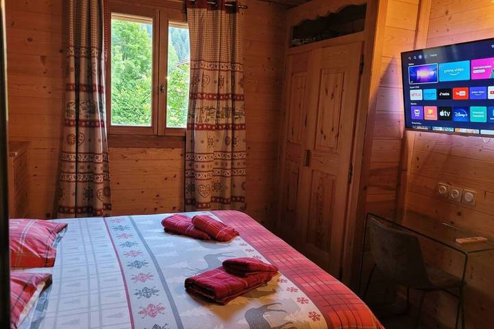Chalet de prestige 18 personnes piscine jacuzzi sauna in Vars (station de ski), Vars