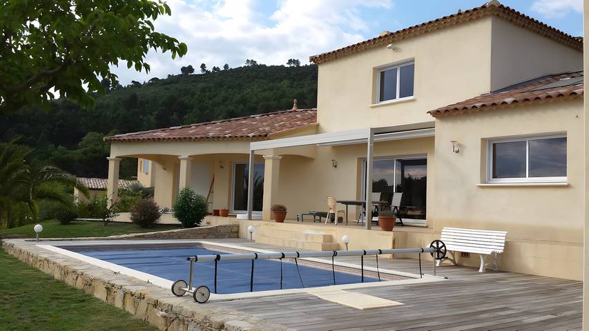 Chambre d’hôte pour 2 personnes, avec jardin à Draguignan