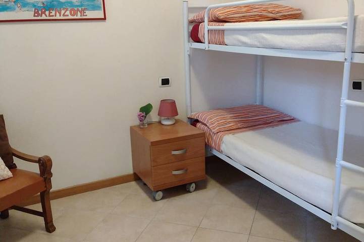 Ganze Wohnung, Stella gemütliche Wohnung, Garten, See, Berge entspannen, Haustiere erlaubt in Brenzone, Gardasee-Berge