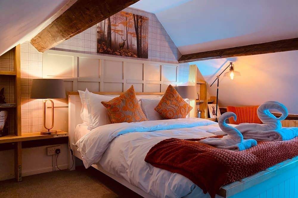 Market Lodge - Boutique Cottage in Stroud, Gloucestershire