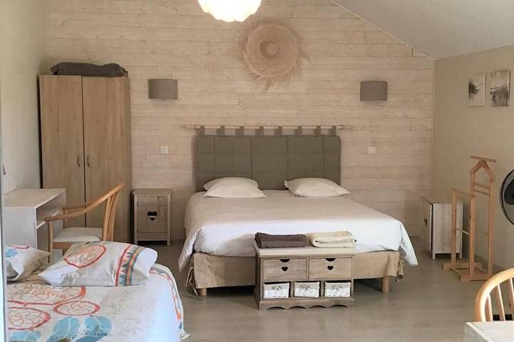 Location de vacances pour 12 personnes, avec piscine et jardin à Heugas - 2