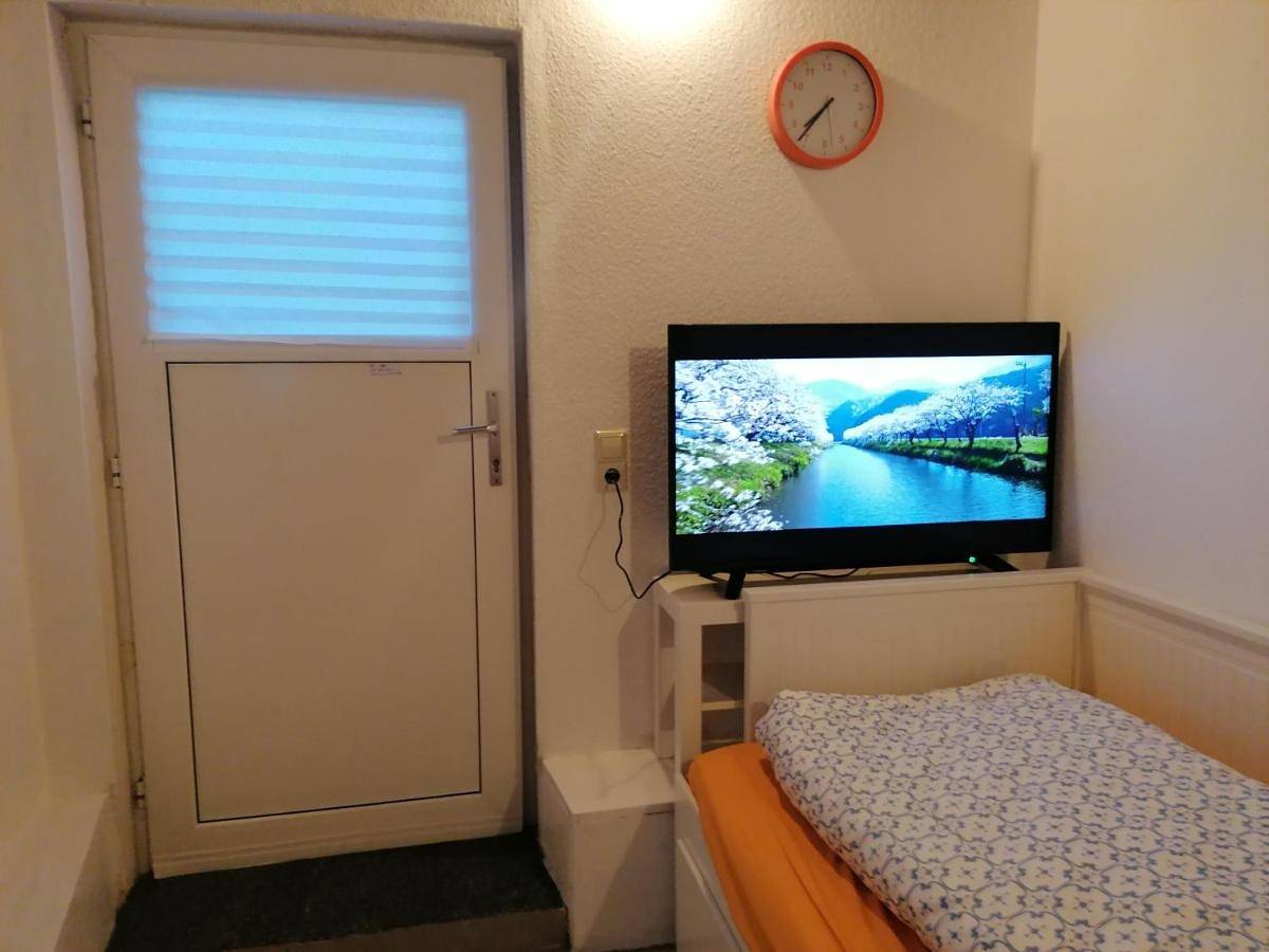 Ganze Wohnung, One-Bedroom Apartment in Laichingen, Laichingen Region