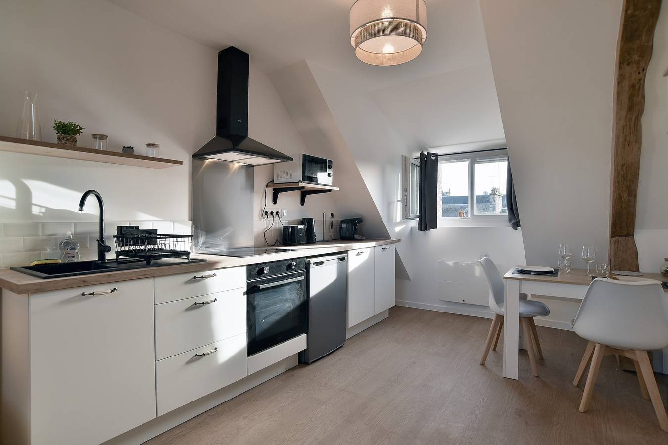 Apartamento entero, Les Trois Rois 5 - Centre Avranches in Avranches, Bahía del Monte Saint-Michel