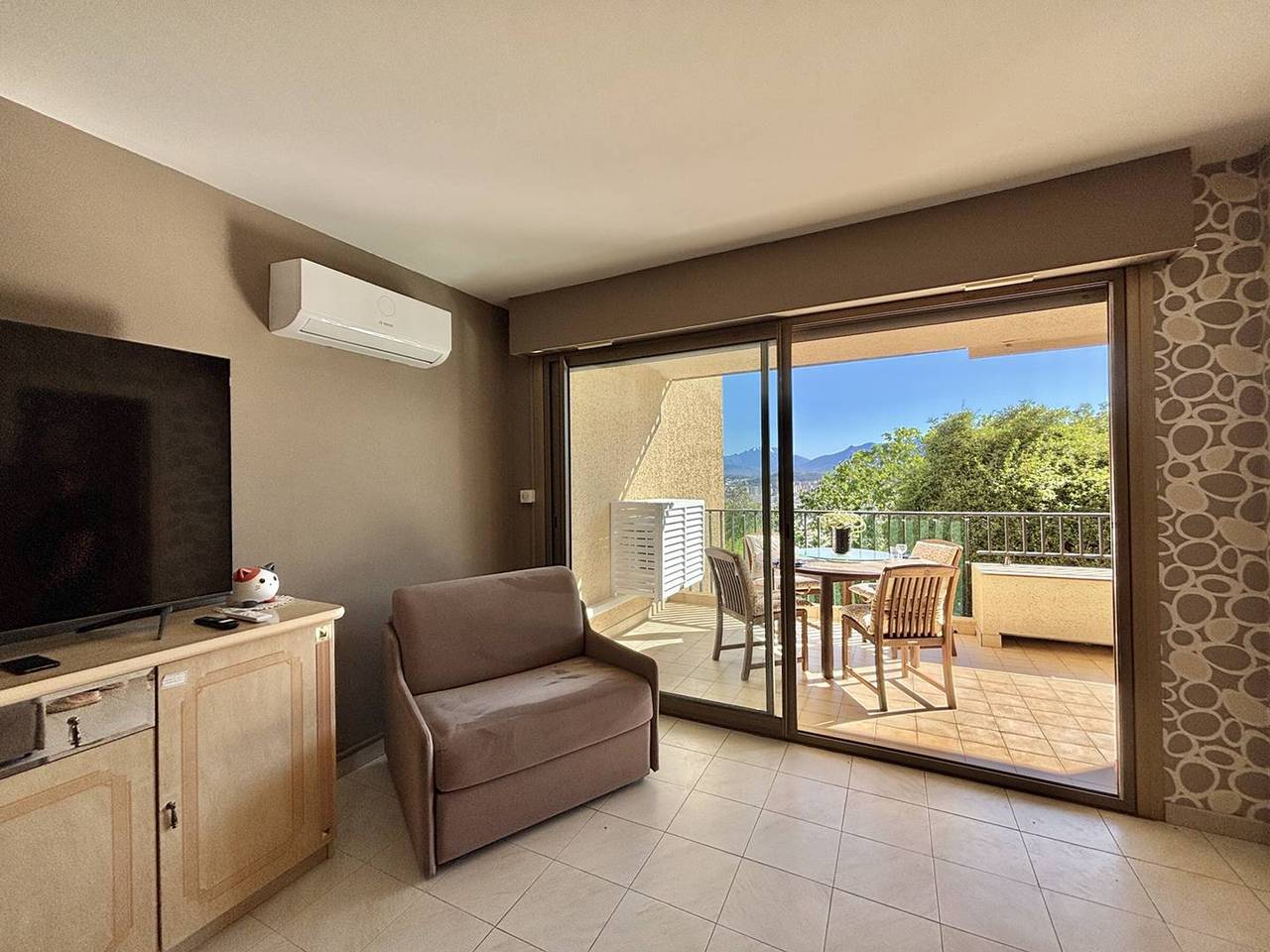 Appartamento intero, Quiet apartment with terrace - 2 guests in Ajaccio, Golfe D'Ajaccio