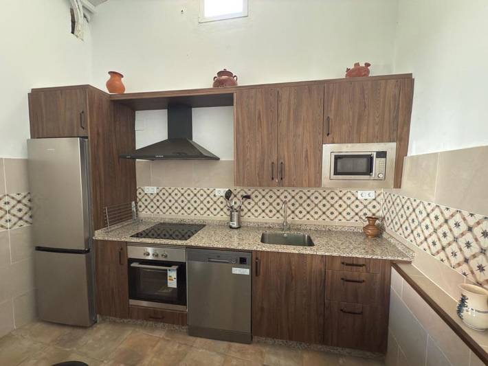 Casa rural para 22 personas, con Terraza además de Jardín y Piscina en Cala - 4