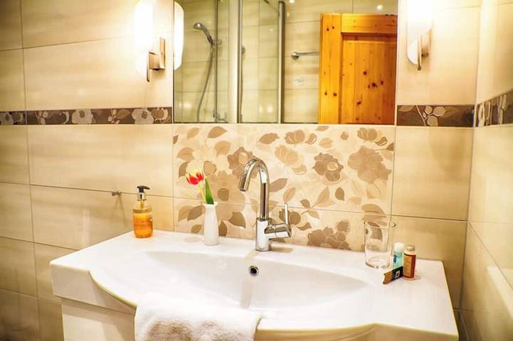 Ganze Wohnung, Ritterliche Ferienwohnung (65 m2) im Ferienschloss in Markt Nordheim, Steigerwald